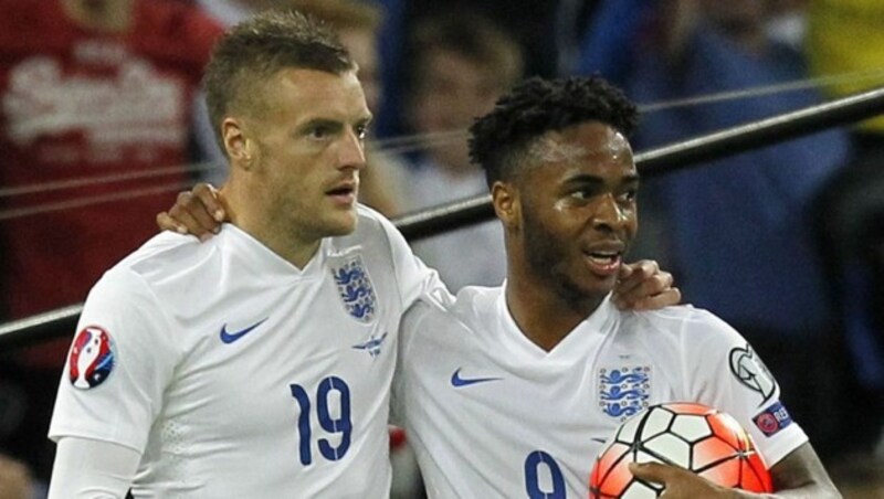 Raheem Sterling (rechts) mit Jamie Vardy (Bild: APA/AFP/IAN KINGTON)