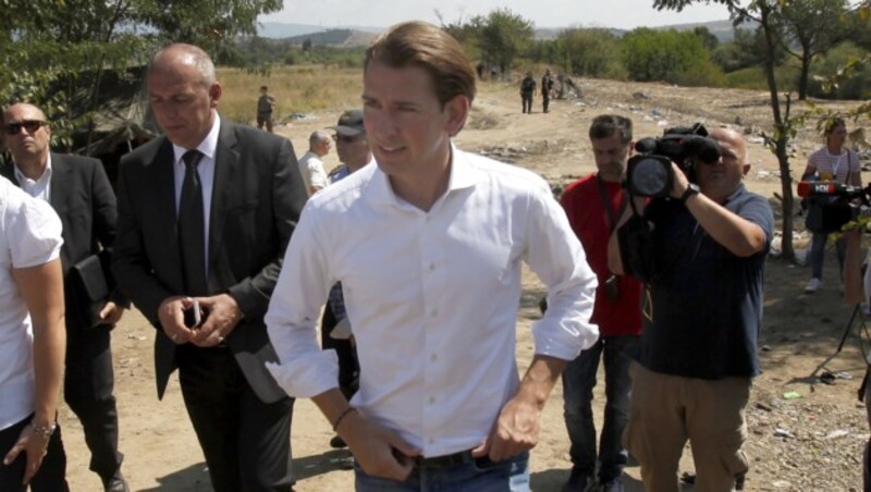 Kurz an der Grenze zwischen Griechenland und Mazedonien (Bild: AP)