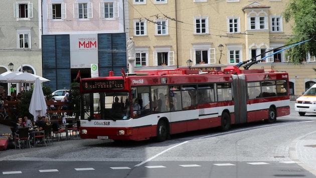 O-Bus in der Altstadt: Der Verkehr soll beschleunigt werden. (Bild: FMT-Pictures)