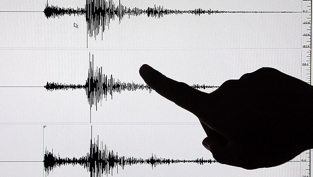 Das Erdbeben hatte eine Magnitude von 3,1 und war stark zu spüren. (Bild: EPA (Symboldbild))