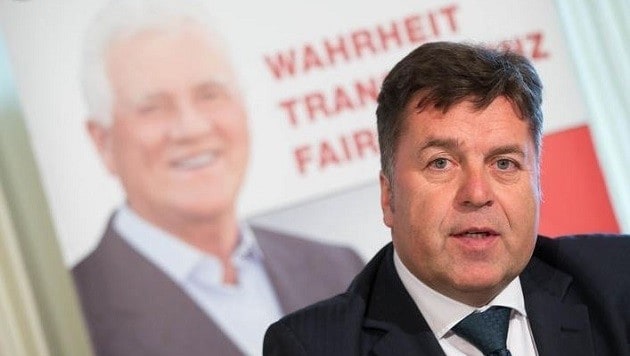 Das Bild von Frank Stronach verblasst, Hans Mayr rückt jetzt zur ÖVP... (Bild: Franz Neumayr/MMV)