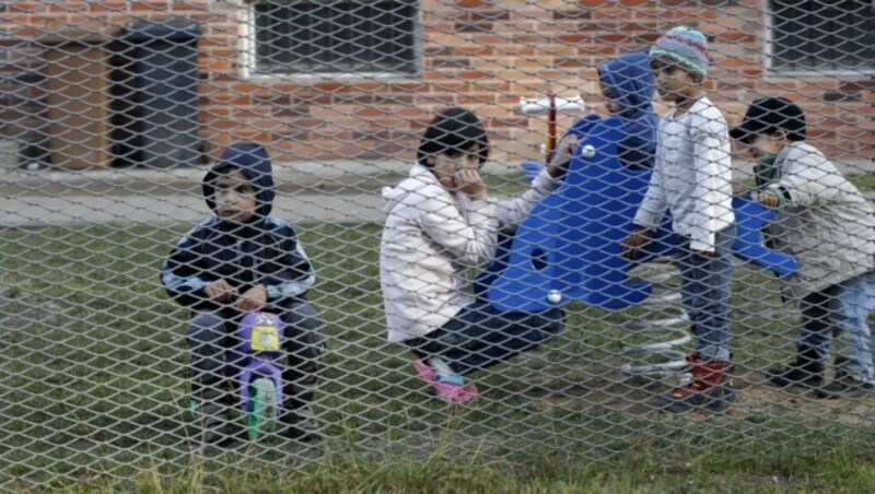 Flüchtlingskinder im tschechischen Lager in Bela pod Bezdezem. (Bild: AP)