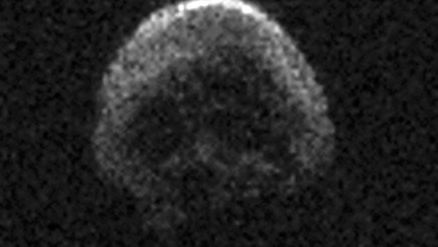 Eine Radaraufnahme des Asteroiden 2015 TB145 (Bild: NASA-NAIC-Arecibo/NSF)