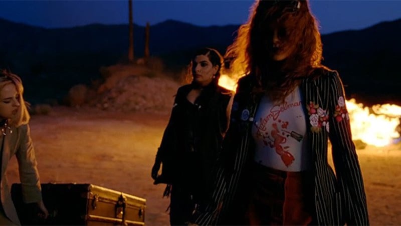 Rihannas neuer Clip zum Song "Bitch Better Have My Money" (Bild: YouTube.com)