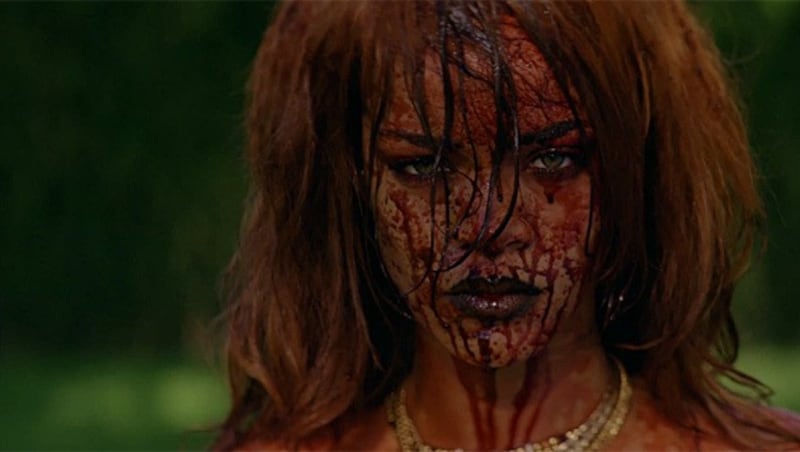 Rihannas neuer Clip zum Song "Bitch Better Have My Money" (Bild: YouTube.com)