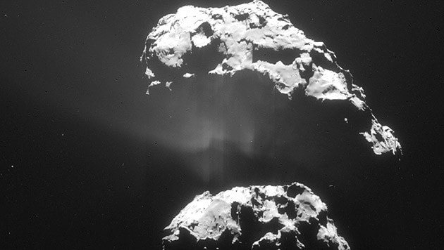 Dieses Bild entstand kurz vor dem Manöver. "Rosetta" war da noch 105 km von "Tschuri" entfernt. (Bild: AP)