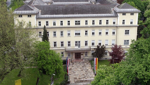 Das Amt der Kärntner Landesregierung in Klagenfurt (Bild: APA/GERT EGGENBERGER)