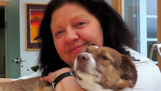 Rosmarie Poskocil, Therapiehund "Maja" kümmern sich um Menschen, die besondere Zuwendung brauchen. (Bild: Rosmarie Poskocil)