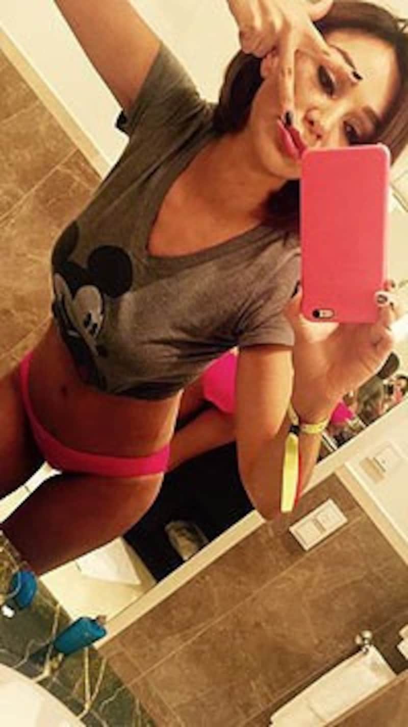 Verona Pooth postet immer wieder sexy Selfies - dieses sorgt für besonders viel Wirbel. (Bild: Facebook)