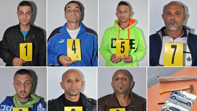 Die mutmaßliche siebenköpfige Einbrecherbande sowie ihr Tatwerkzeug (Bild: APA/LPD NIEDERÖSTERREICH)
