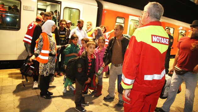 Der "Flüchtlingszug" kam nonstop vom Burgenland in die Landeshauptstadt. (Bild: Kronenzeitung)