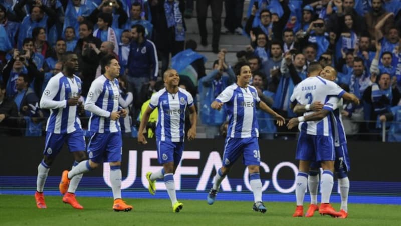 Jubel beim FC Porto (Bild: AP/Paulo Duarte)