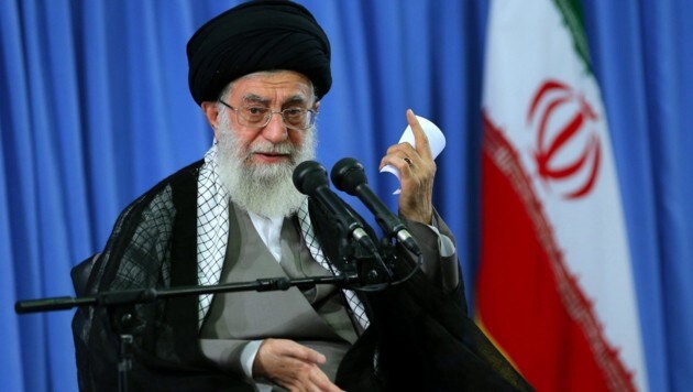 Irans geistliches Oberhaupt Ayatollah Ali Khamenei (Bild: APA/EPA/SUPREME LEADER OFFICIAL WEBSITE/HANDOUT)