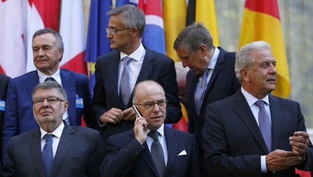 Minister aus neun europäischen Ländern nahmen an dem Treffen in Paris teil. (Bild: APA/EPA/ETIENNE LAURENT)
