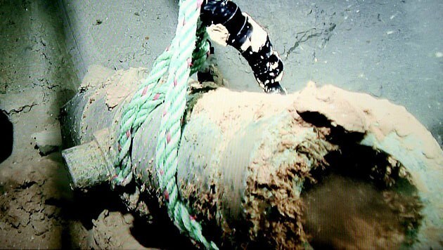 Die vom Meeresgrund geborgene Kanone aus Kupfer (Bild: Spanish Culture Ministry)