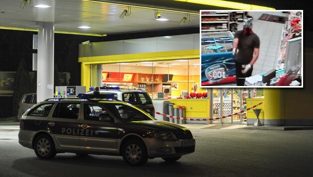 Mit einer Waffe bedrohte ein maskierter Räuber in Innsbruck eine Angestellte. (Bild: zeitungsfoto.at, LKA Tirol)
