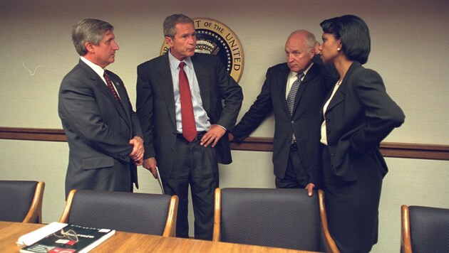 Der Ex-Stabschef des Weißen Hauses, Andrew Card, George W. Bush, Dick Cheney und Condoleezza Rice (Bild: AFP)