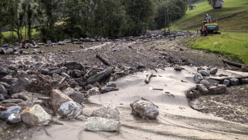 Eine riesige Mure ist im Rauristal im Salzburger Pinzgau abgegangen. (Bild: APA/MARKUS WINKLER/AIRCLICK)