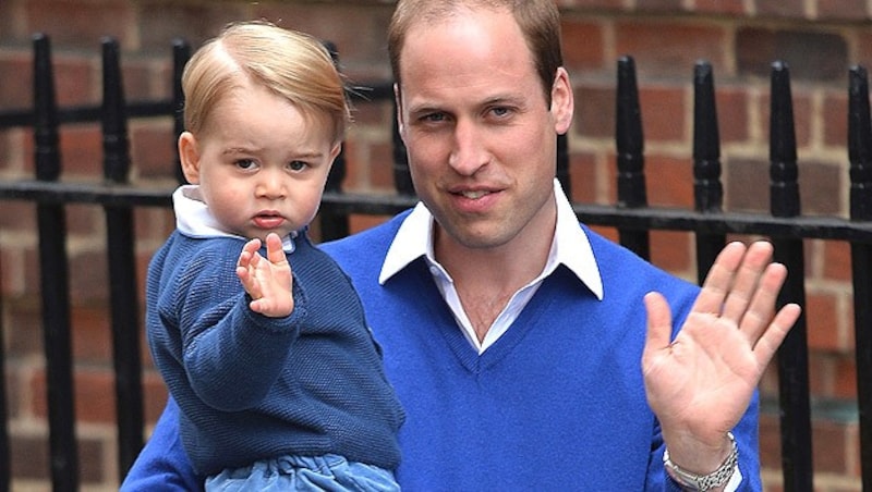 Prinz George und Prinz William (Bild: APA/EPA/HANNAH MCKAY)