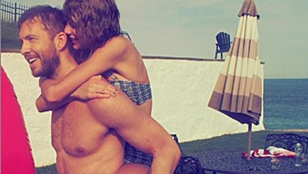Calvin Harris trägt Taylor Swift auf Händen - und die Fans erhaschen einen Blick auf seinen Sixpack. (Bild: instagram.com/taylorswift)