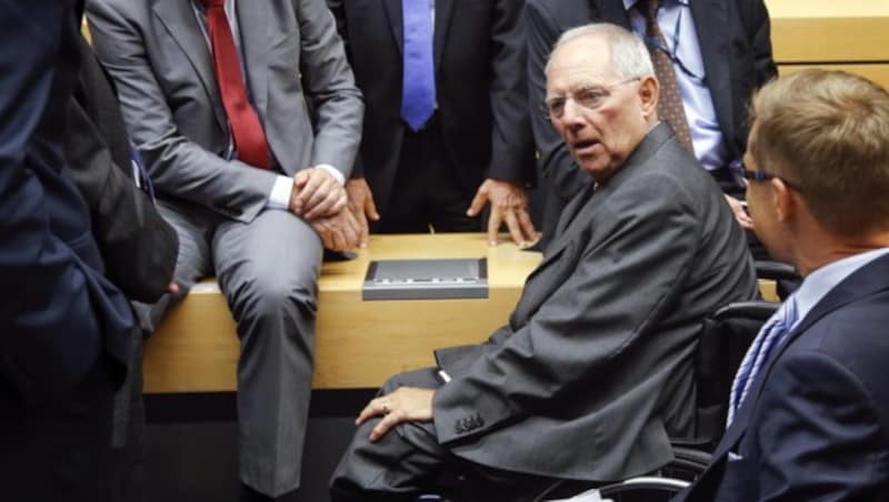 Deutschlands Finanzminister Wolfgang Schäuble in Brüssel (Bild: APA/EPA/OLIVIER HOSLET)