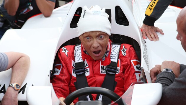 Legendenrennen: Niki Lauda staunt. (Bild: GEPA)