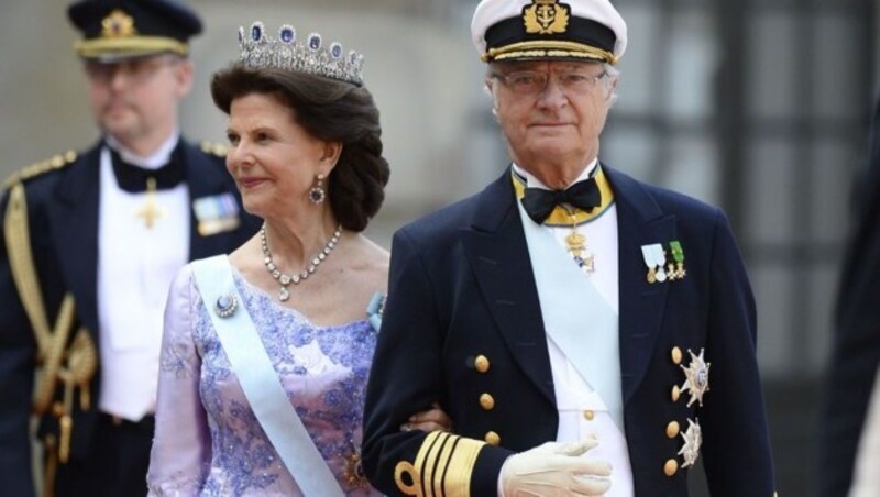 Königin Silvia und König Carl XVI. Gustaf (Bild: AFP)