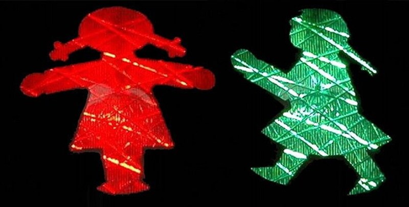 In Dresden wurden dem Ampelmännchen auch Ampelfrauen gegenübergestellt. (Bild: Internet)