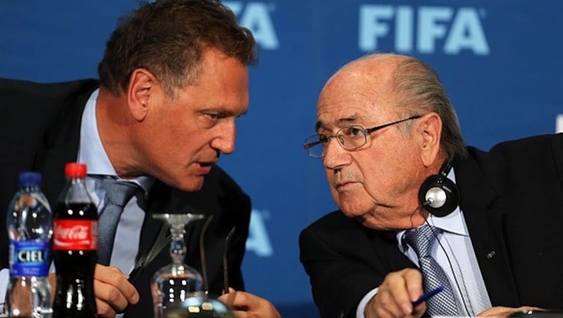 Jerome Valcke (links) und Joseph Blatter (Bild: APA/EPA/Ennio Leanza)