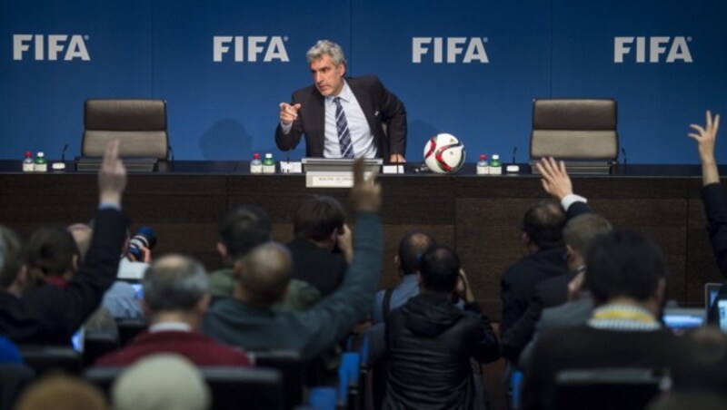 Walter De Gregorio bei der Pressekonferenz in Zürich (Bild: APA/EPA/ENNIO LEANZA)