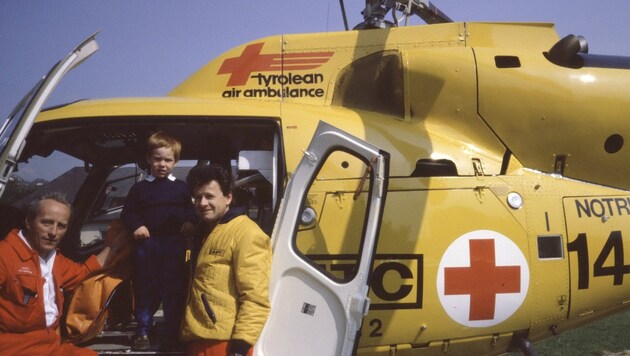 Johannes besuchte 1986 den Stützpunkt. Kurz davor hatte ihm Brunners Crew das Leben gerettet. (Bild: ÖAMTC Archiv)