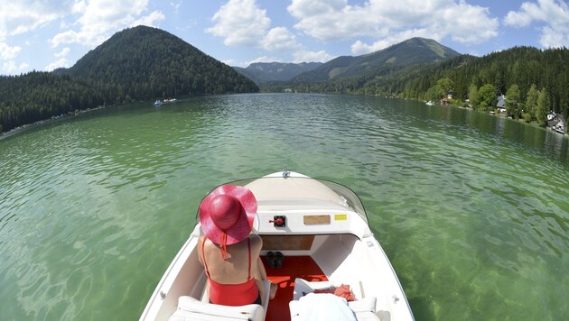 Durch den Erlaufsee verläuft die Grenze zwischen Niederösterreich und der Steiermark (Bild: Steiermark Tourismus/Gery Wolf)