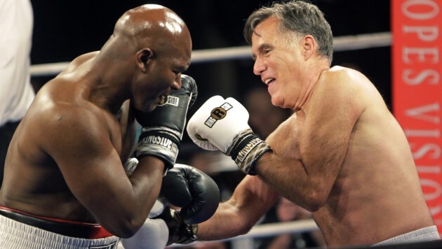 Direkte Treffer waren beim Fight zwischen Holyfield und Romney eher selten. (Bild: AP)
