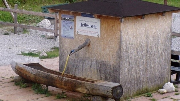 Heilwasser für den Brunnen: Insgesamt wurden von den Gemeinden 1,8 Millionen verplant. (Bild: Gemeinde St. Martin bei Lofer)