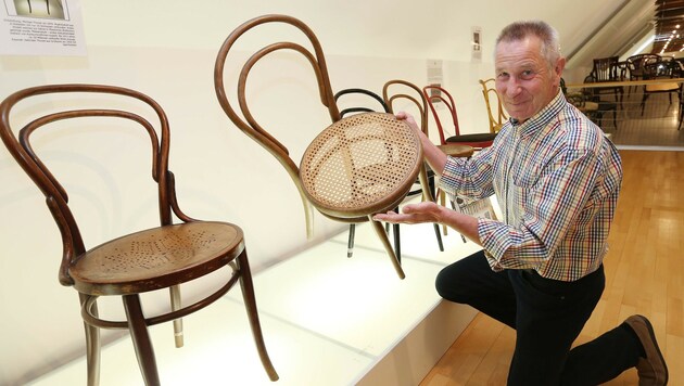 Millionenfach verkauft: schlicht "Nr. 14" nennt sich das klassische Sessel-Design von Thonet (Bild: Jürgen Radspieler)