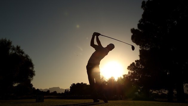 Dem Sonnenuntergang entgegen: der Golfer Steve Wheatcroft in Las Vegas (Bild: AFP)