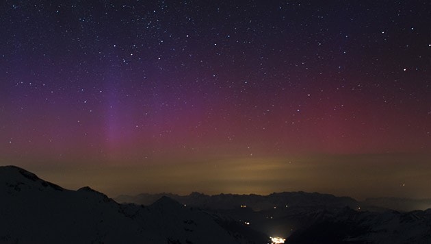 Das Nordlicht, fotografiert am Sonnblick-Observatorium in den Hohen Tauern (Bild: APA/ZAMG/Hermann Scheer)