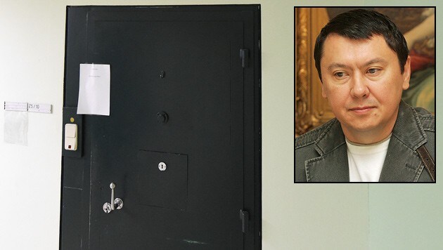 Hinter dieser Zellentür nahm sich der kasachische Ex-Botschafter Aliyev das Leben. (Bild: Andi Schiel, APA/HELMUT FOHRINGER)