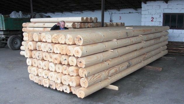 Sämtliches Holz, das beim Bau verwendet wird, ist Rottanne und stammt von den Karpaten. (Bild: Schwarzes Kreuz)