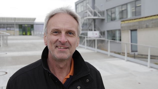 Dir. Othmar Weißenböck (NMS Feldkirchen) sagt: Bei einer guten Schule ist es egal, wie sie heißt." (Bild: Markus Schütz)