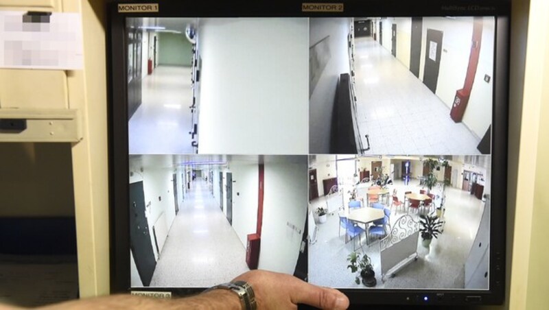 Überwachungsbilder aus der Justizanstalt Wien-Josefstadt (Bild: APA/HELMUT FOHRINGER)