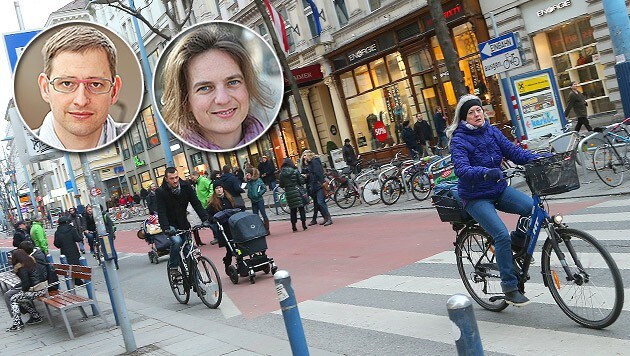 Radfahr-Beauftragter Blum und Fußgeher-Beauftragte Petra Jens sind beide in der Mobilitätsagentur. (Bild: Peter Tomschi , Martin A. Jöchl)