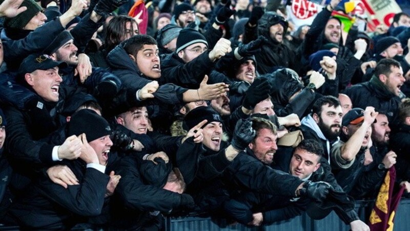AS Roma Fans (Bild: APA/EPA/KAY INT VEEN)