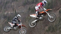 Auf ausgewählten Strecken dürfen Motocrossfahrer Spaß haben. (Bild: Andreas Tröster)