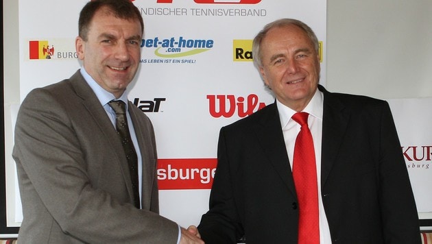 Robert Groß (re.) mit Burgenlands Verbands-Präsident Guenter Kurz (Bild: GEPA)