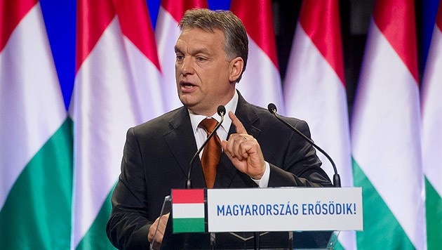 "Ungarn wird stärker!", weiß der viel kritisierte ungarische Ministerpräsident Viktor Orban. (Bild: AP)