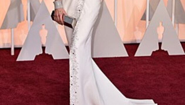 Jenna Dewan-Tatum zeigte viel Dekolleté in einer weißen Robe von Zuhair Murad. (Bild: Jordan Strauss/Invision/AP)