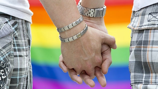 Im Iran ist Homosexualität gesellschaftlich tabuisiert und homosexuelle Handlungen werden mit der Todesstrafe geahndet. (Bild: APA/dpa/Michael Reichel)