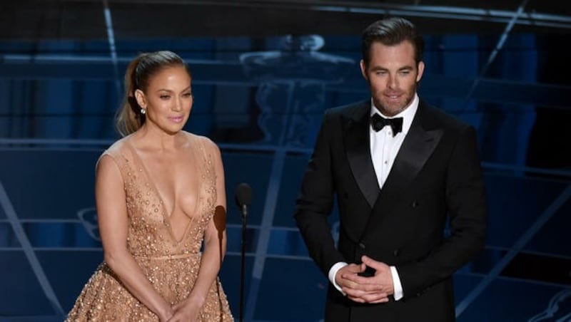 Jennifer Lopez und Chris Pine (Bild: AP)