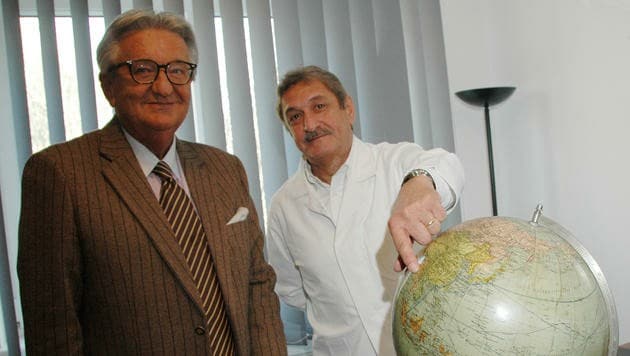 Dr. Wolfgang Lehner (li.) mit Anti-Aging-Arzt Michael Kesztele. (Bild: Johann Haginger)